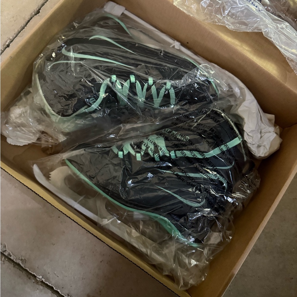 Women's Black and Mint Sneakers